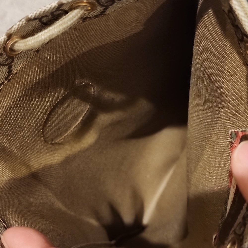 Gucci Pouch - Picture 4 of 7